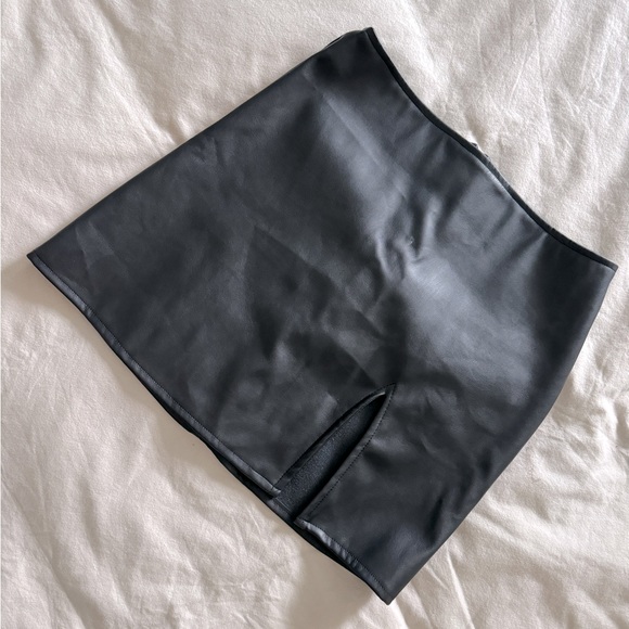 Streetwear Society Dresses & Skirts - STREETWEAR SOCIETY - mini vegan leather skirt